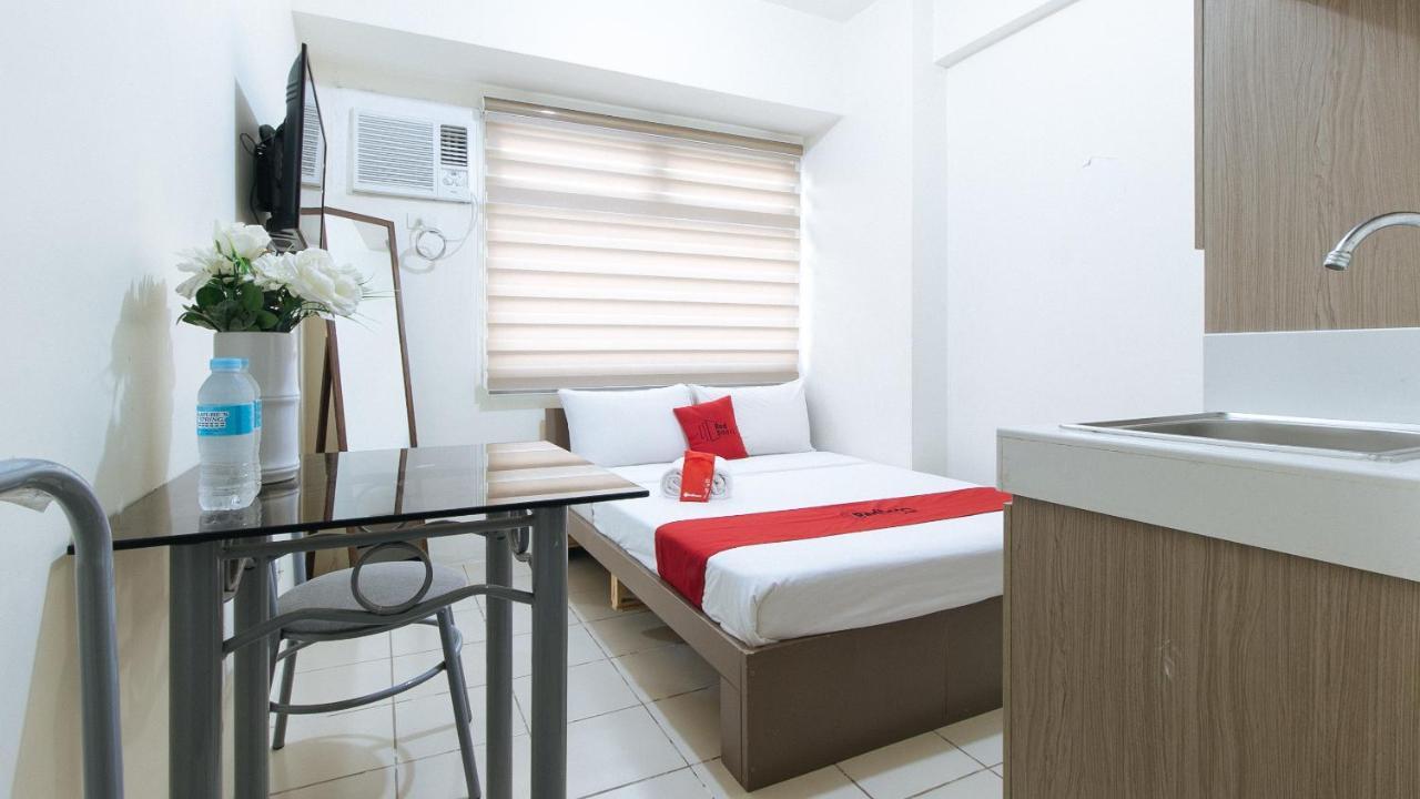 RedDoorz Plus @ Urban Deca Tower Edsa 2 Mandaluyong Exterior foto